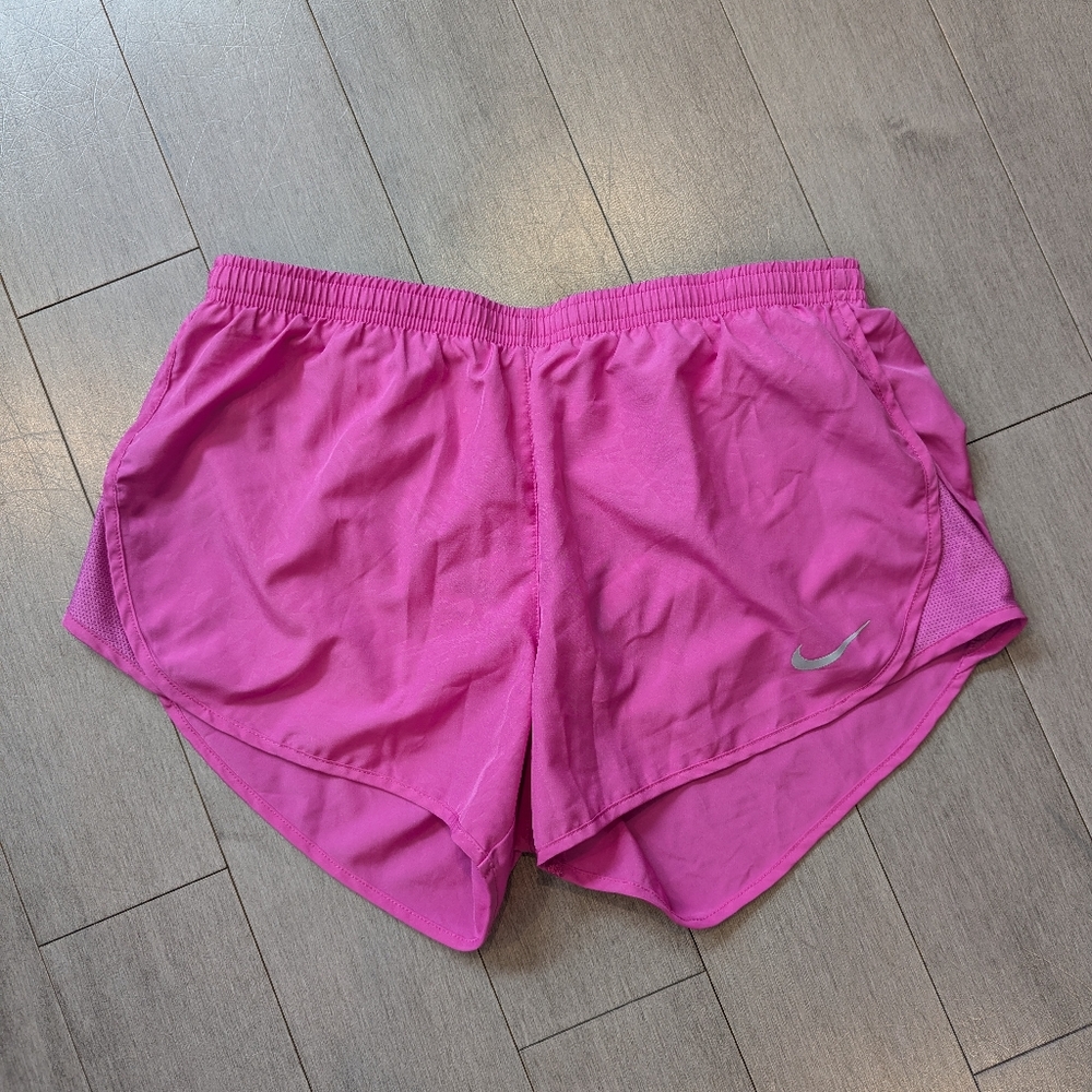 Nike women's pink dri fit athletic shorts size medium built in underwear